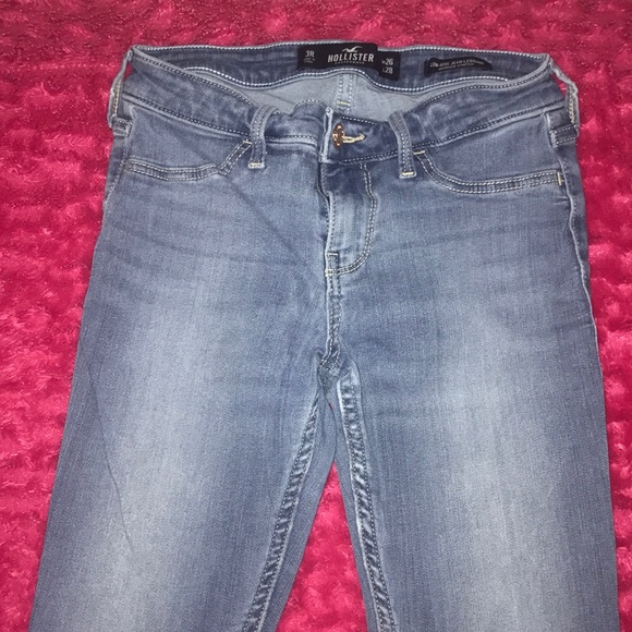 Hollister Low-Rise Jean Legging! - Picture 2 of 3